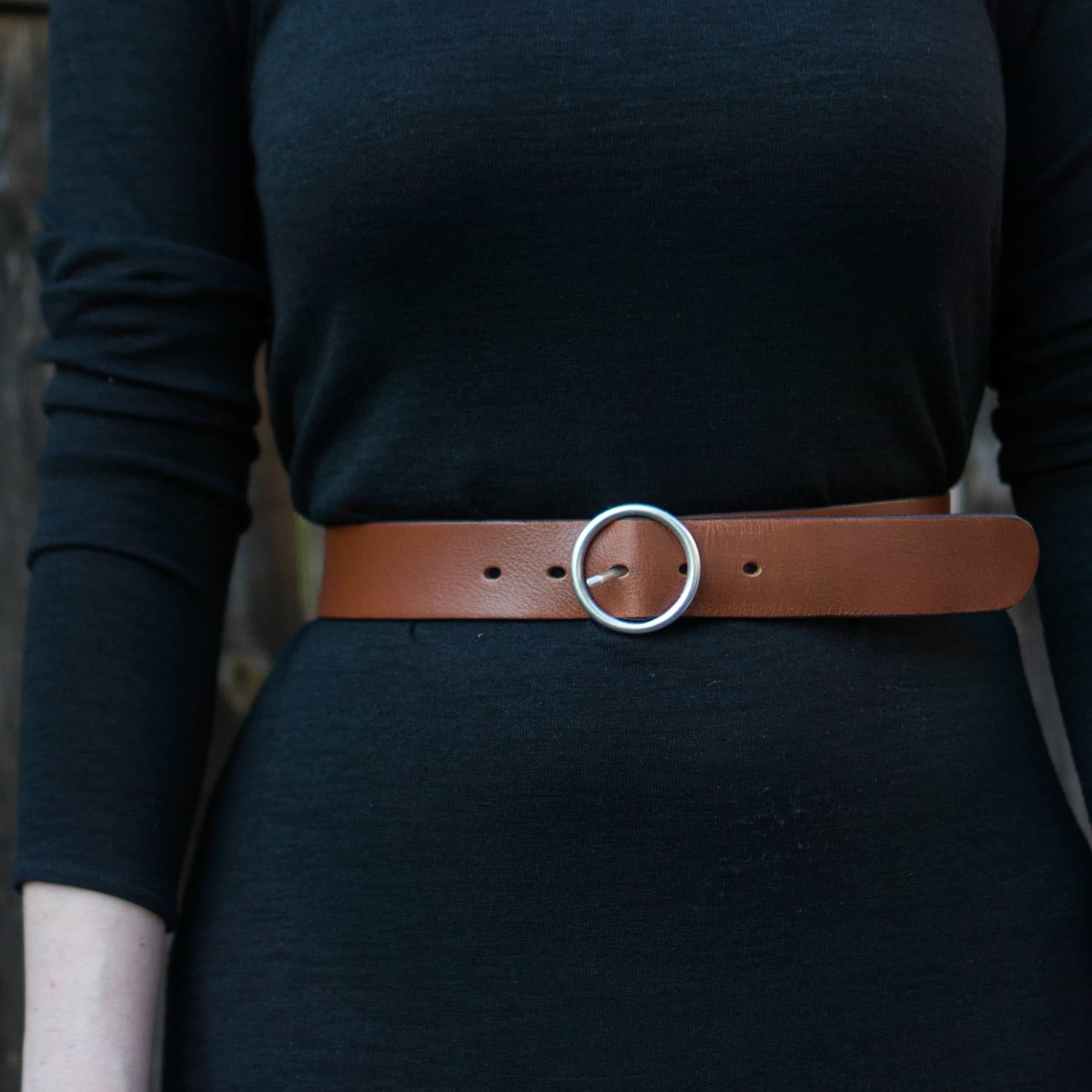 Sempre - Black Vachetta Leather Waist Belt with Circular Buckle - Image 6