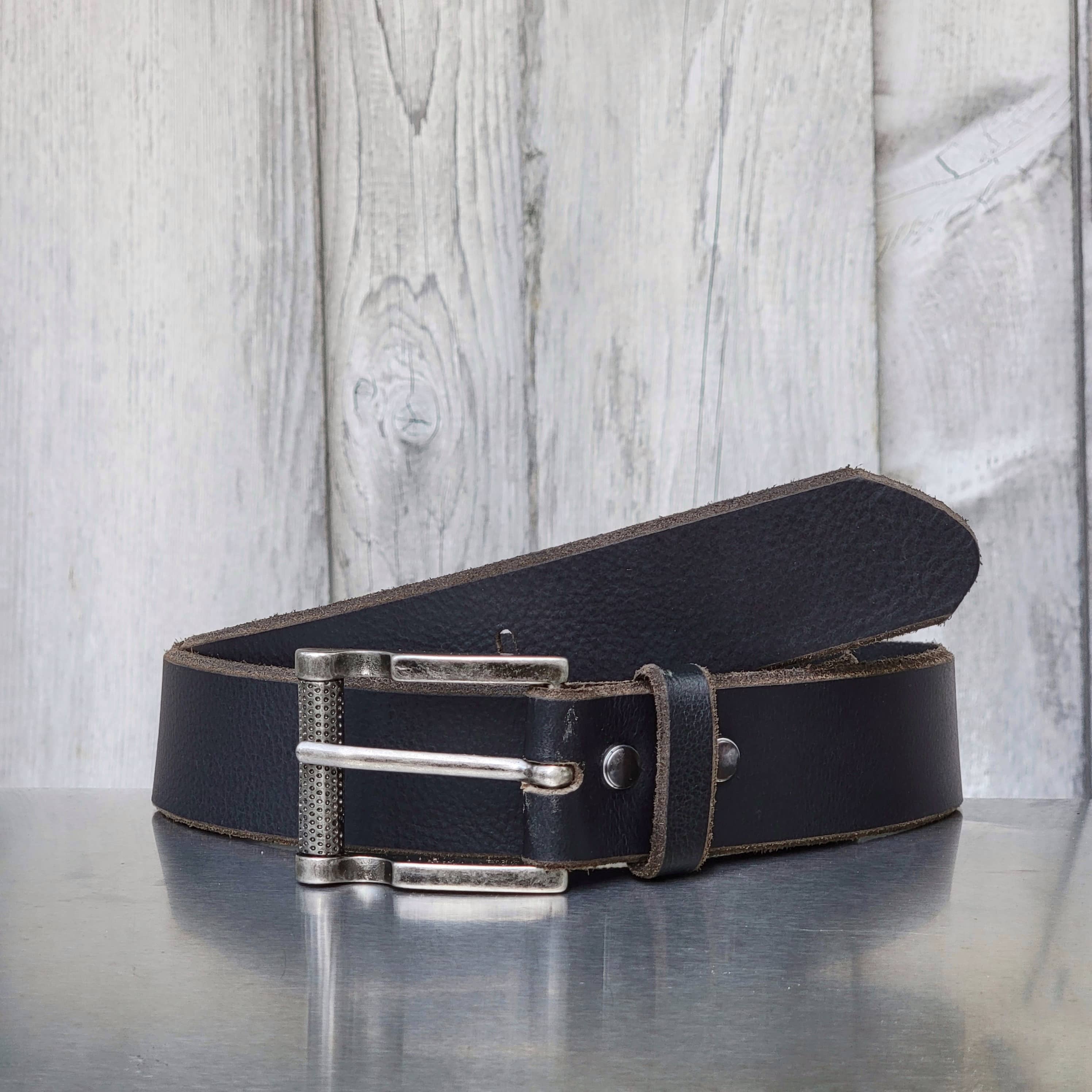 Pinnacle Belt + Wallet - Men's Leather Belt and Wallet Gift Set - Image 7