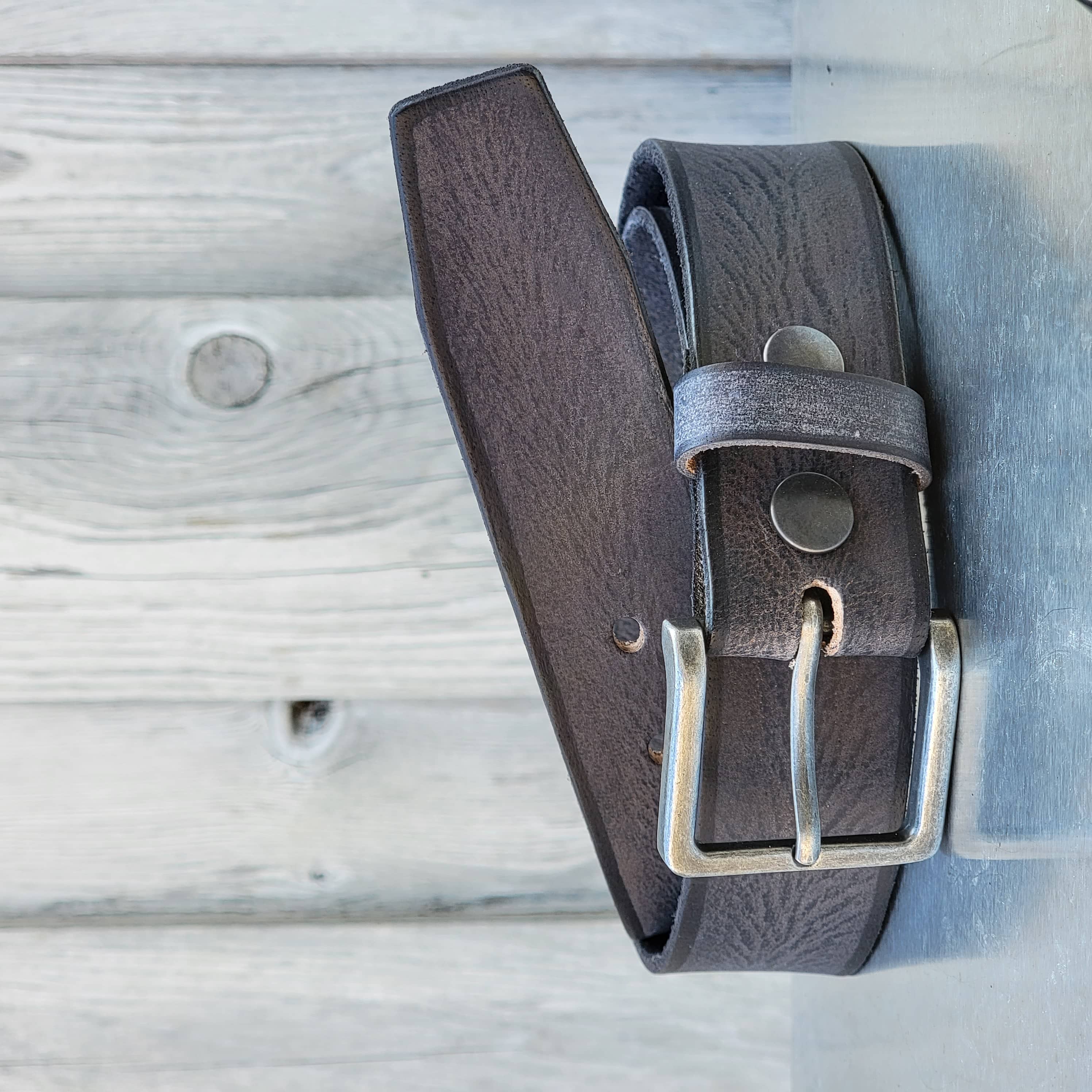 The Mountain Belt - Grey Women's Leather Belt with Charred Edges - Image 3